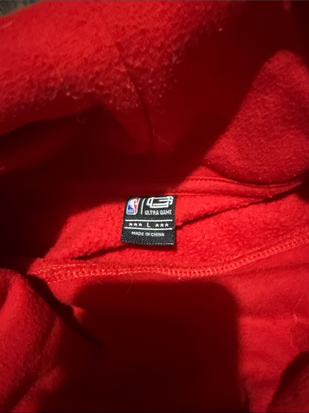 NBA Red Chicago Bulls Crewneck with Sleeve Logo - Picture 2 of 2